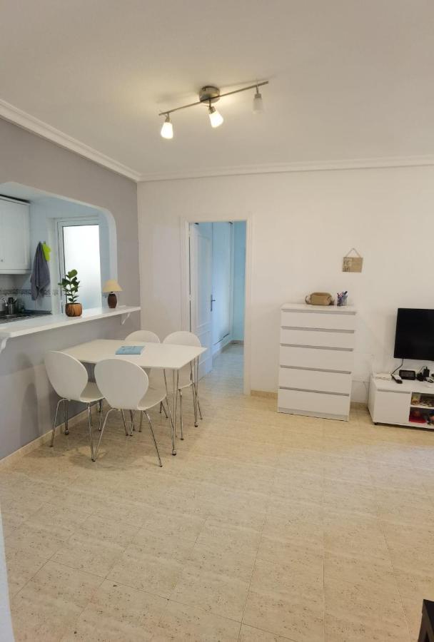 Apartament Z Duzym Tarasem Na Pieknym Osiedlu Orihuela Buitenkant foto