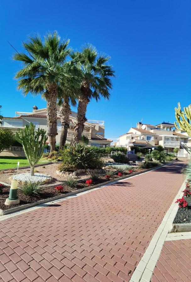 Apartament Z Duzym Tarasem Na Pieknym Osiedlu Orihuela Buitenkant foto